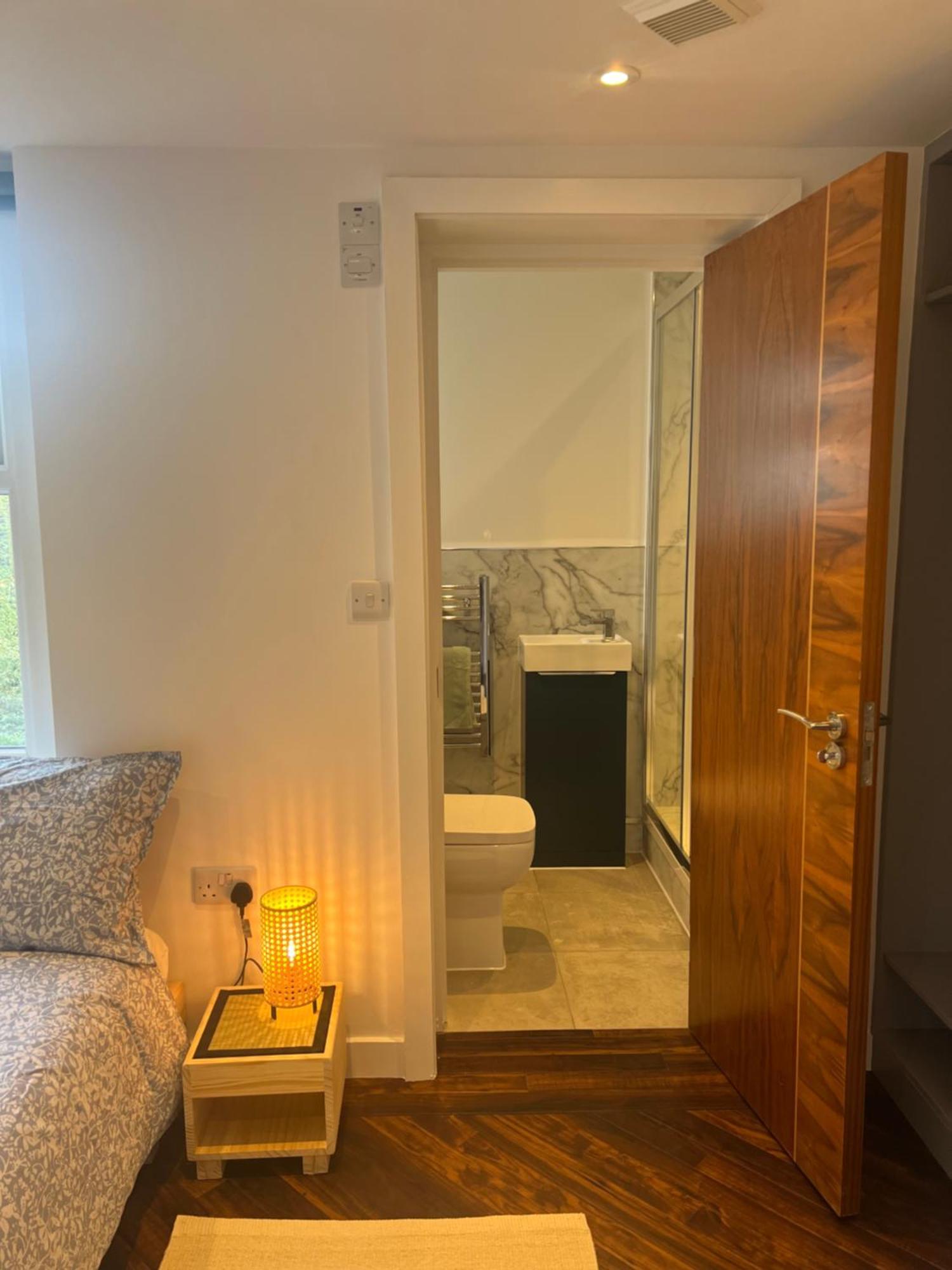 Spacious Battersea Rooms And Apartments London Ngoại thất bức ảnh