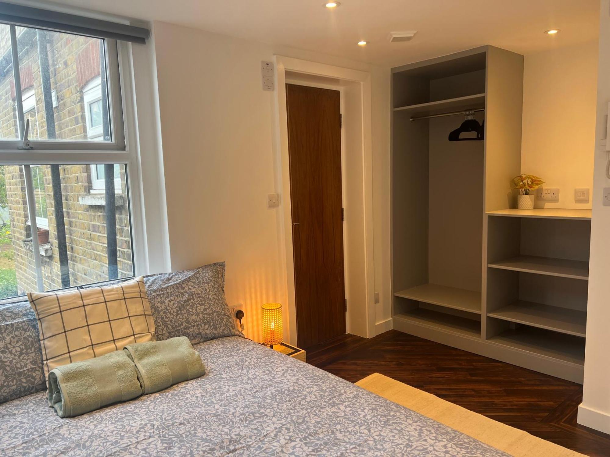 Spacious Battersea Rooms And Apartments London Ngoại thất bức ảnh