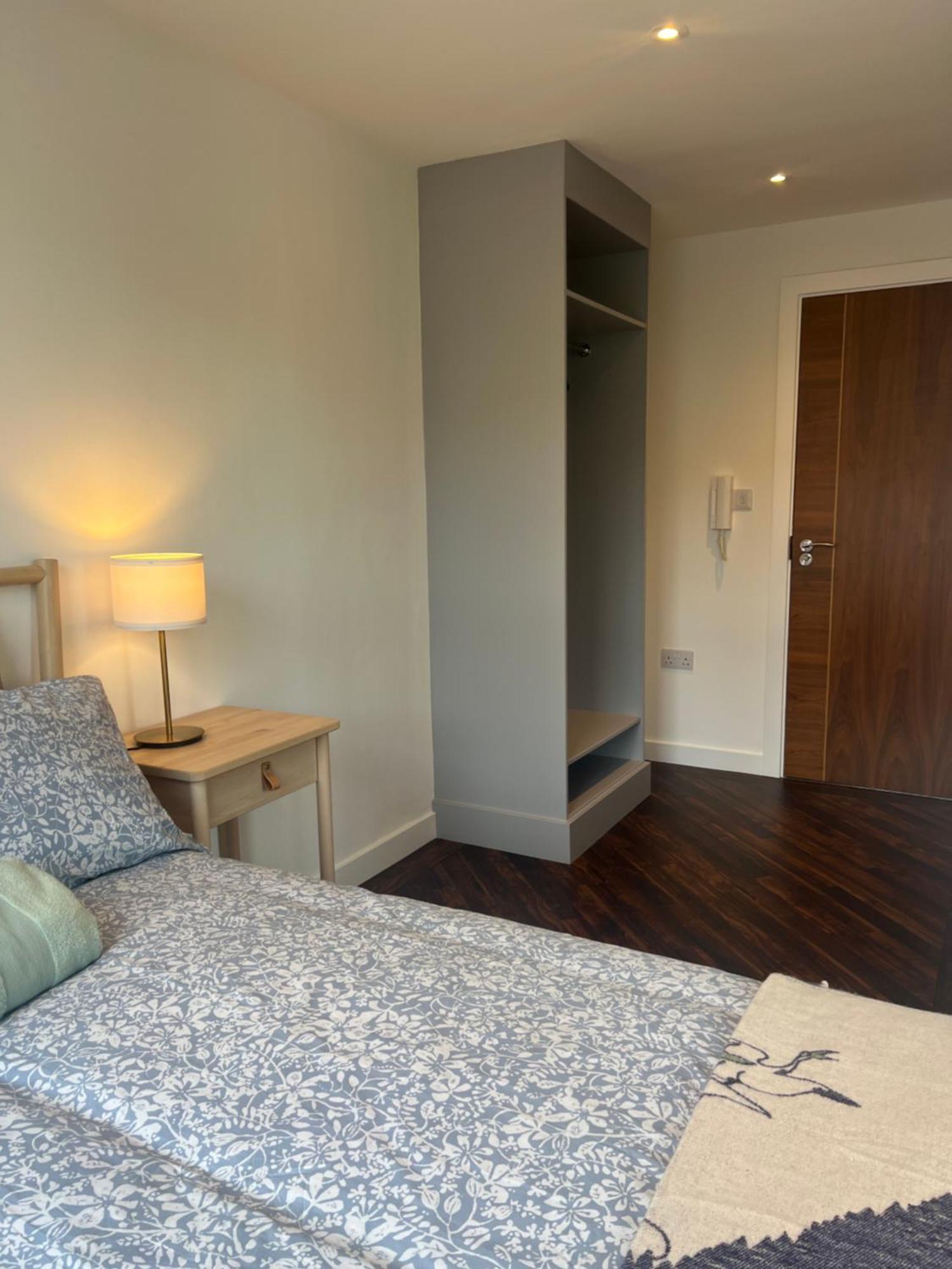 Spacious Battersea Rooms And Apartments London Ngoại thất bức ảnh