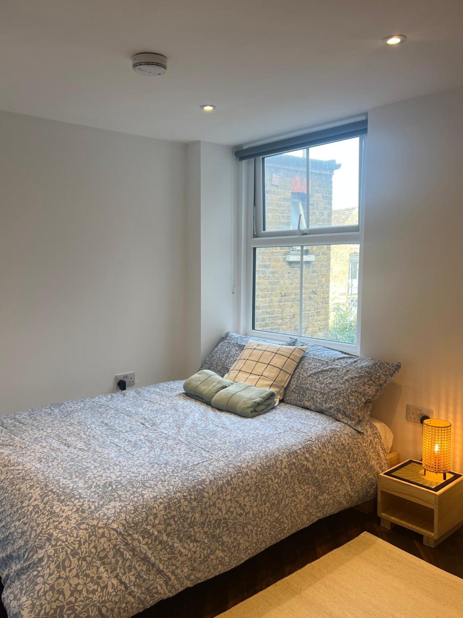 Spacious Battersea Rooms And Apartments London Ngoại thất bức ảnh